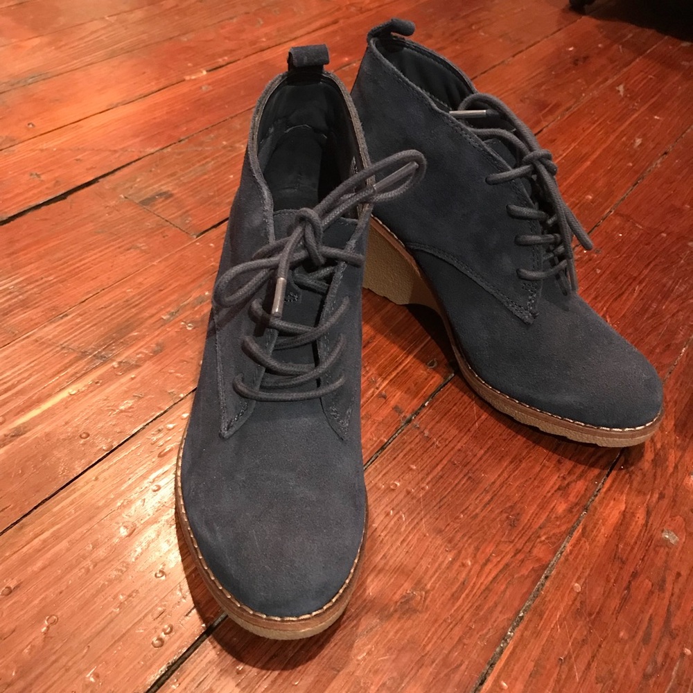 Blue Suede Shoes!